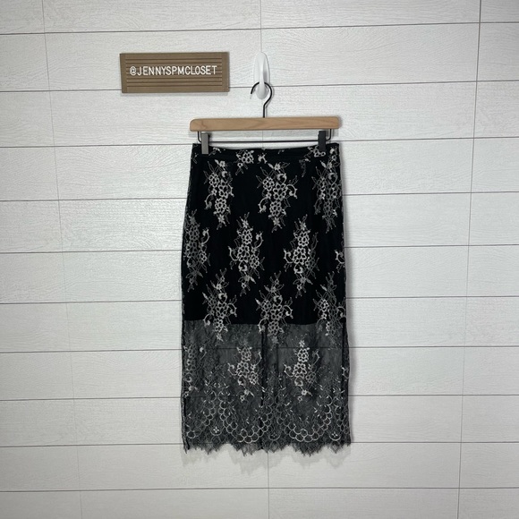 Lovers + Friends Black Lace Skirt Medium - Picture 5 of 12